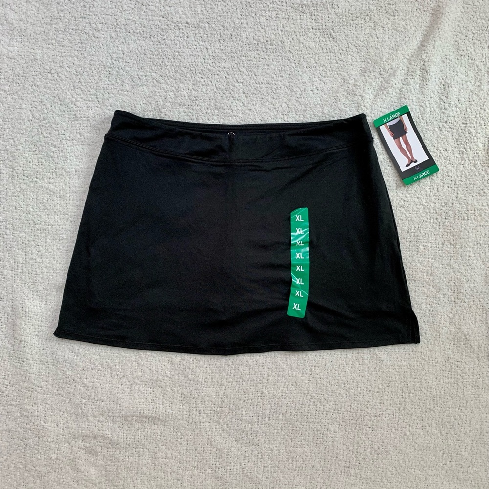 NWT Athleisure Black Skort